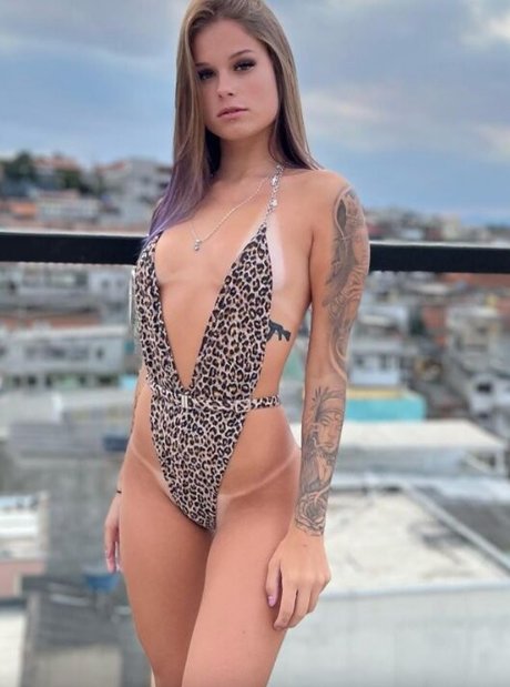 Manuela Conter hot star picture