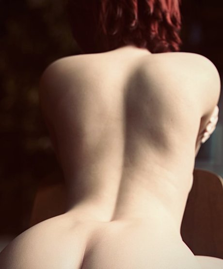 Monna Haddid model photos