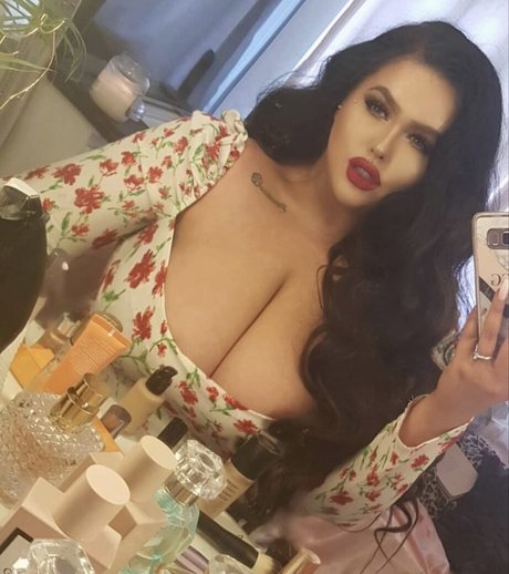 Megan Carys Gomer nice star pics