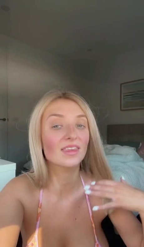 Lauren Stephens star best pics