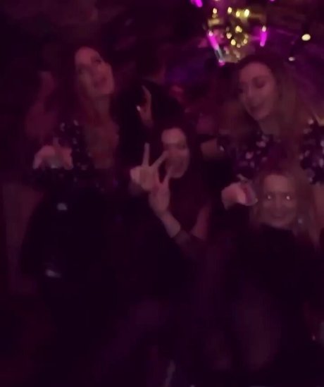 milf handjob onlyfans sexy xxx image