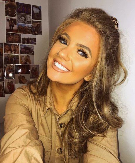 Emily Mather high quality model img