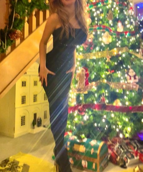 Eleanor Worthington sexy actress image