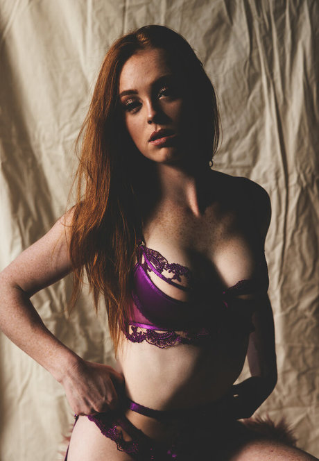 Redalertfox perfect actress archive