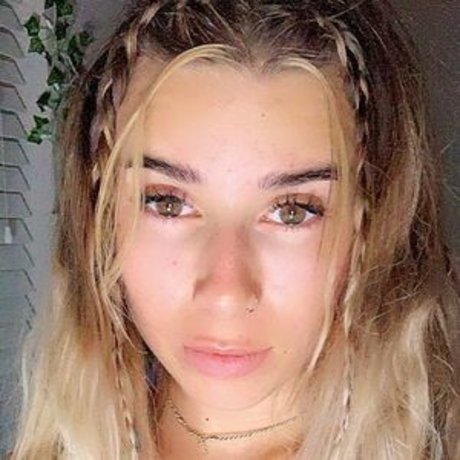 Butterflybbyyyy top star gallery