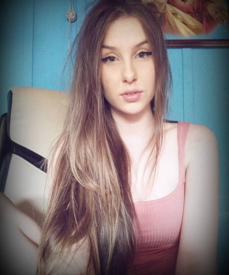 Marina Vozniak beautiful actress images