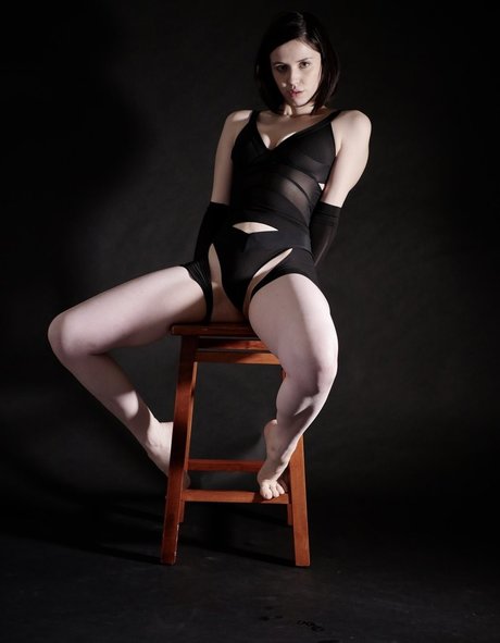 Ioveil pornstar high quality pic