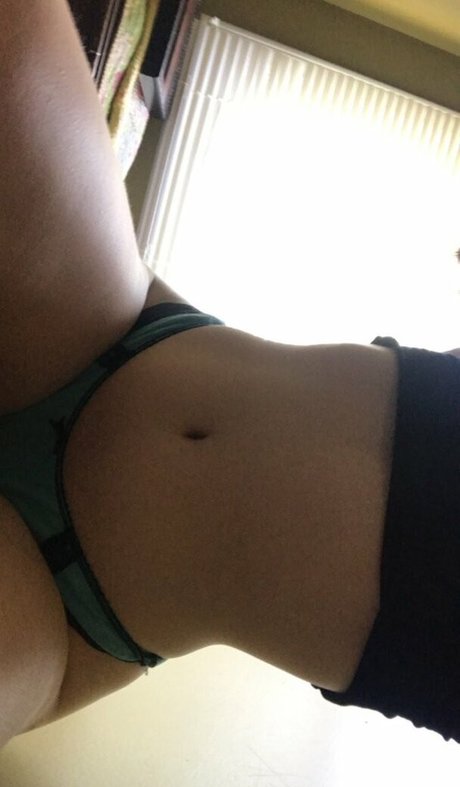 sluttylilypad star nudes img