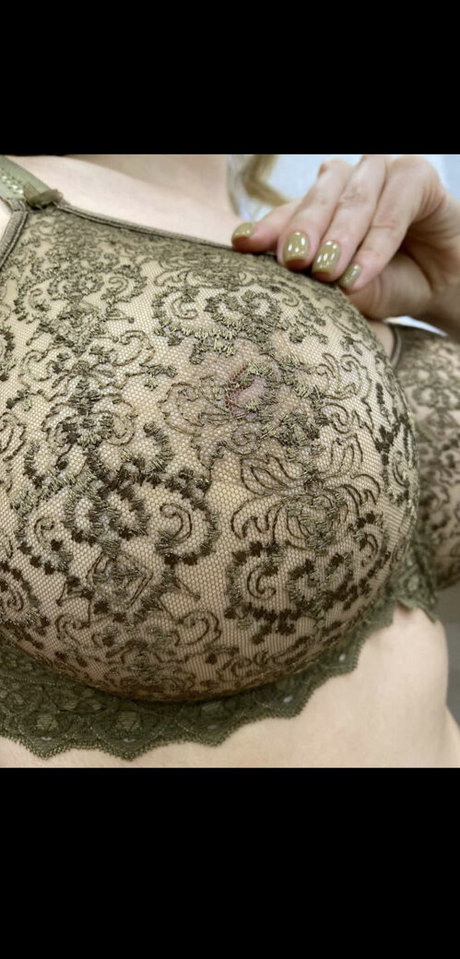 black threesome onlyfans top pics