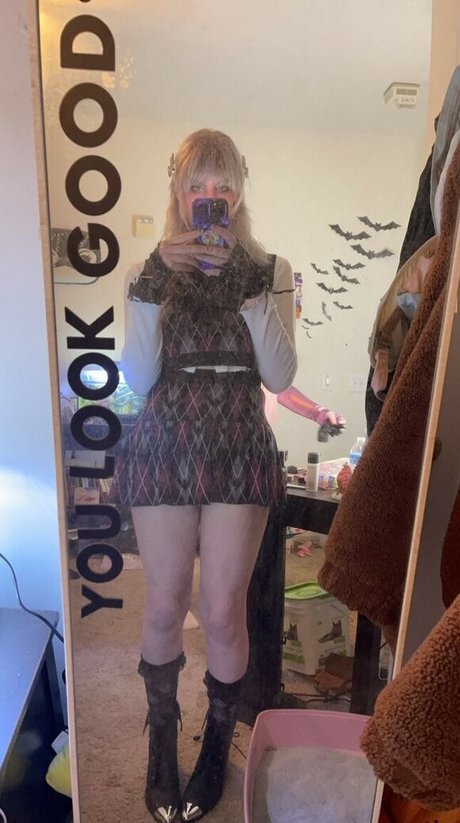 Zelda McKay high quality pornstar galleries