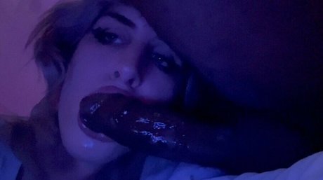 Zelda McKay pornstar exclusive image