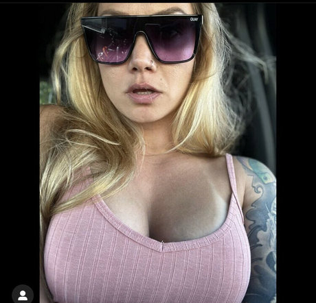 Anchorladybree star adult pics