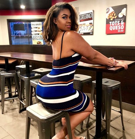 Alexus Danisha star pretty picture