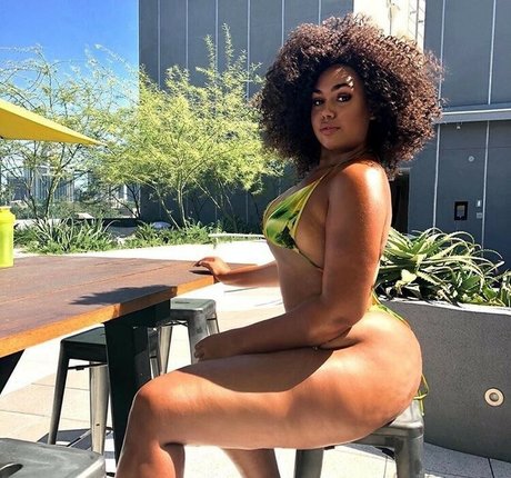 Alexus Danisha adult star pic