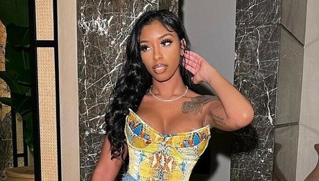 dark skin ebony onlyfans free naked photo