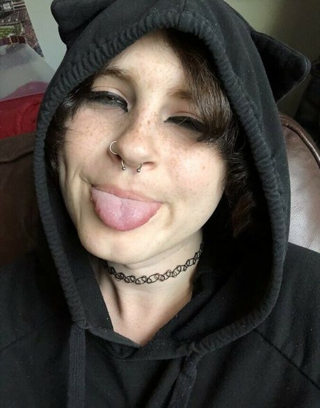 Scarlet Skeie pornographic star pics