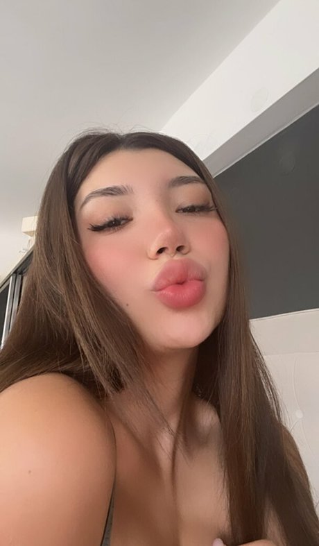 ayy1see porn star photos