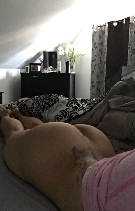 iamjessenia nice pornstar pics