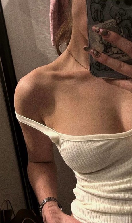 ksxaanx pretty pornstar image