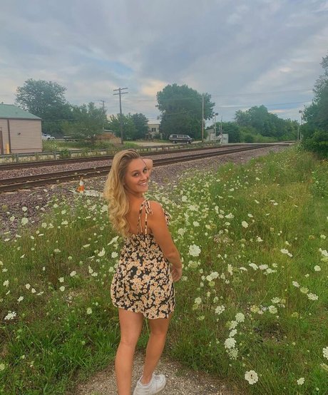 chubby kitty onlyfans art nude photos