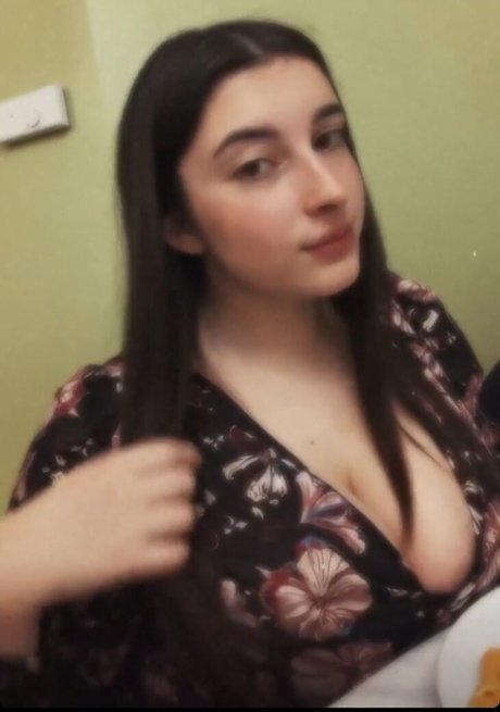 teen glasses onlyfans exclusive archive