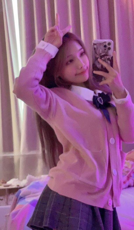 Yuyu Monster nice actress pics