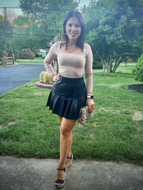 Elle Baker star free photo