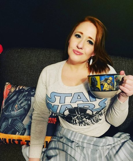 Rawrist nudes actress photo