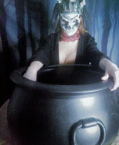 Rawrist nude star img