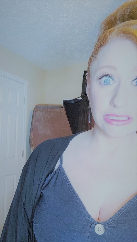 Rawrist nice actress archive