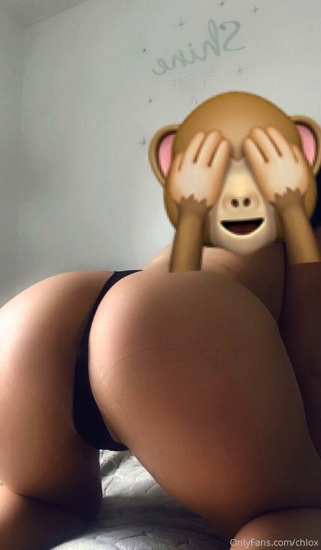 Chlox nude model pic