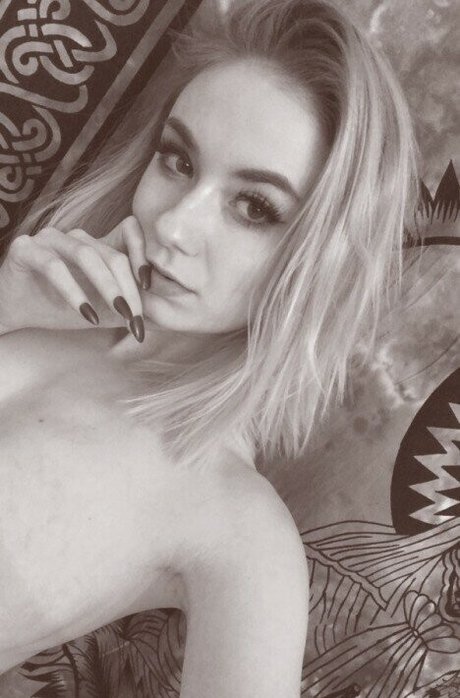 Oddcavities exclusive pornstar gallery