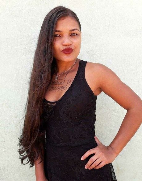 Ester Tigresa adult star galleries