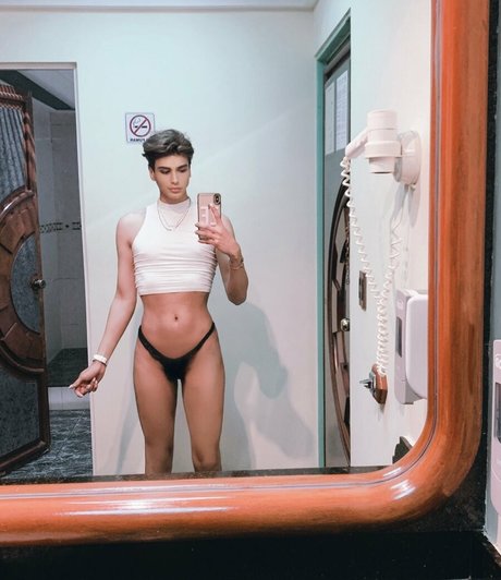 lucianaa ferrer perfect model pics