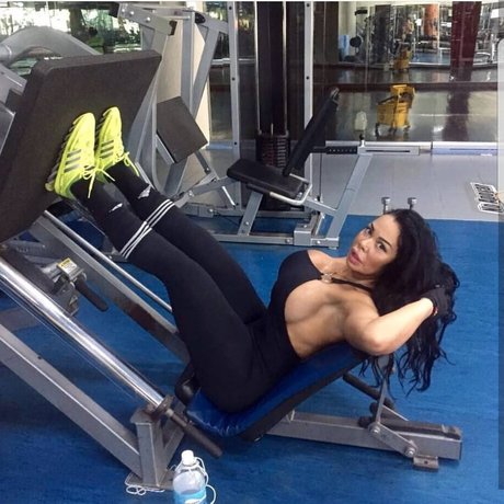 Carolina Luna hot pornstar images