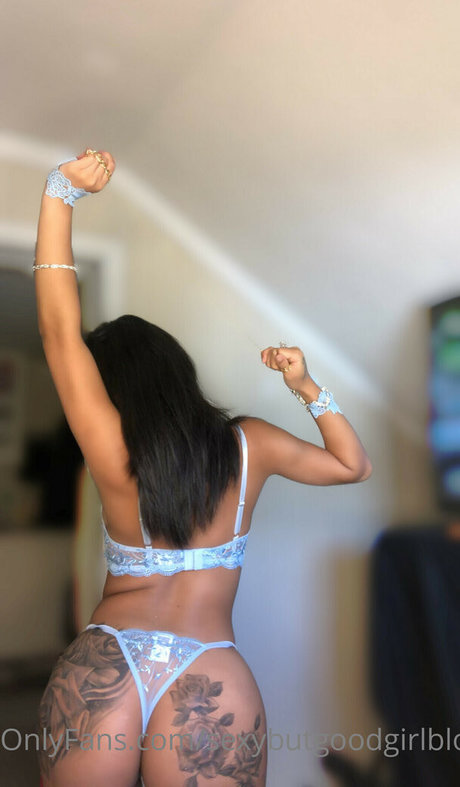 Sexybutgoodgirl top star galleries