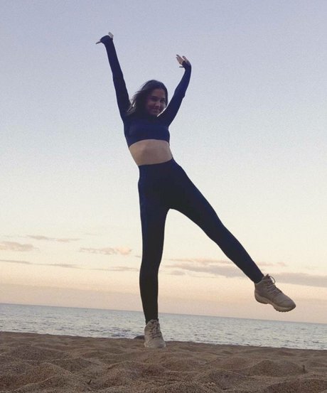 DollHole GrabFuck star hd gallery