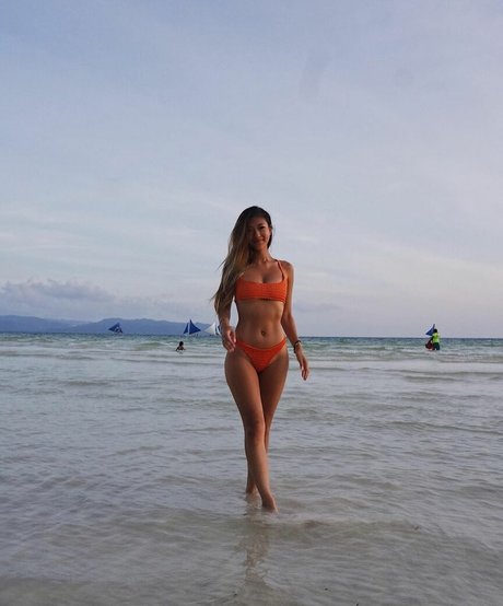 Gloriawuuu xxx model gallery