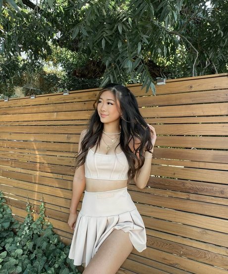 Gloriawuuu pornographic star img