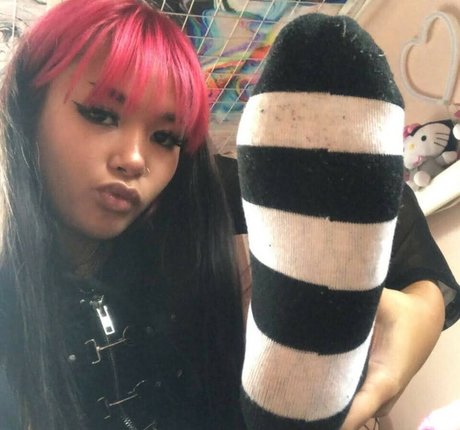 Snorlaxativez adult star image