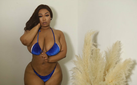 brittney tonee art star pic