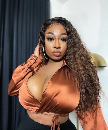 brittney tonee nice pornstar image