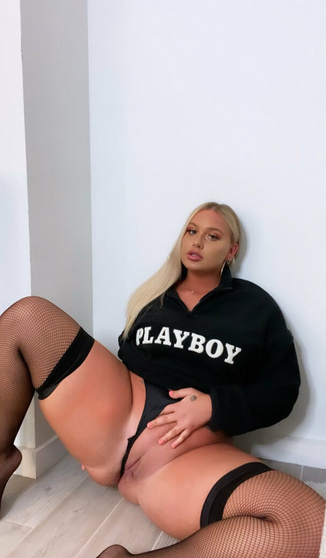 Rorirain pornstar top pic