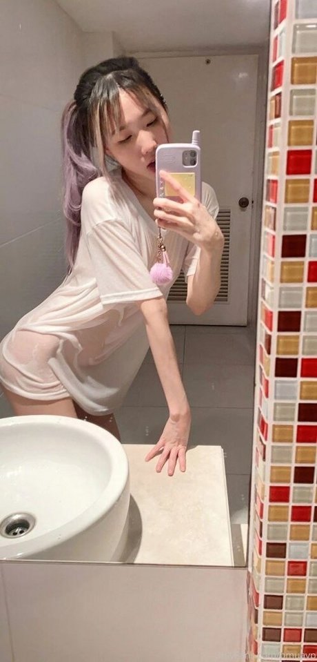 Pmuayp model art gallery