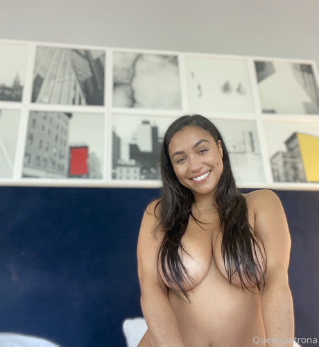 Queen Patrona star nice photo