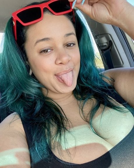 lexilaflarexo adult model picture