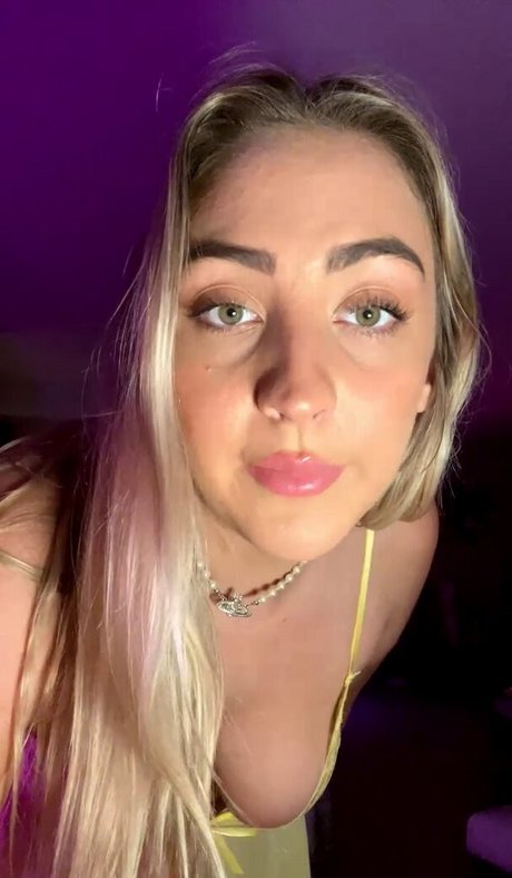 Olivia Nelson exclusive model gallery