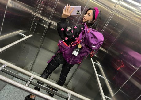 Anisyia_ nude model img