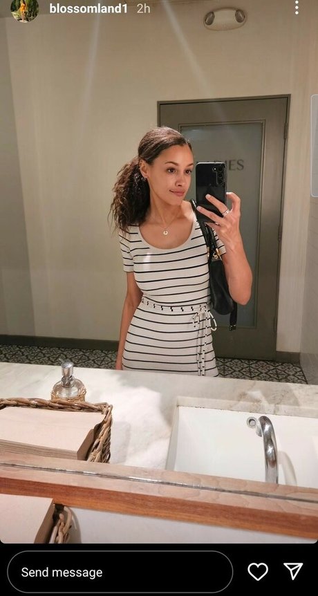 Daisey Wilks Blossoms exclusive actress image