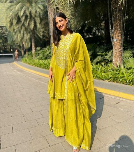 Aahana Kumra pornographic star pics